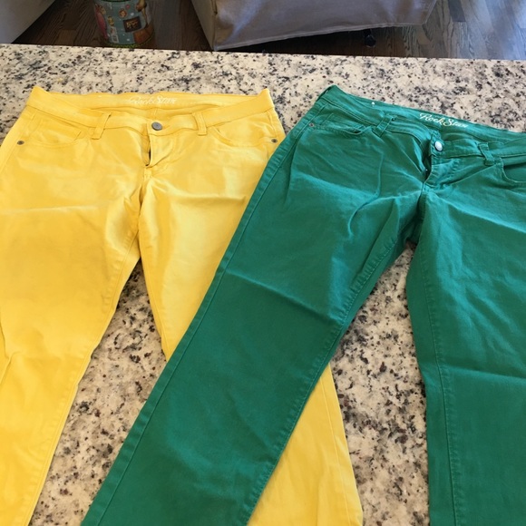 Old Navy Denim - 2 pair Old Navy RockStar colored jeans!